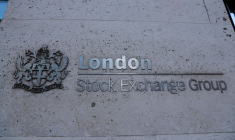 LSE CONFIRME UNE PROPOSITION DE HKEX, SE DIT ATTACHÉ À REFINITIV