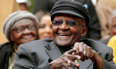 DÉCÈS À 90 ANS DE L'ARCHEVÊQUE DESMOND TUTU, MILITANT SUD-AFRICAIN CONTRE L'APARTHEID