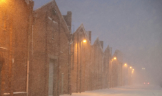 Fortes chutes de neige sur le port de Brême, en Allemagne, le 9 janvier 2026 ( AFP / STRINGER )