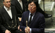 Le secrétaire d'État chargé de la Réforme de l'État et de la Simplification, Jean-Vincent Place, le 21 février 2017, à l'Assemblée nationale, à Paris ( AFP / Jacques DEMARTHON )