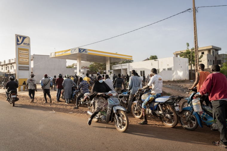 Une station-service à Bamako, au Mali, le 10 décembre 2025. ( AFP / - )