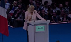 "Je ne vous propose pas de refaire la France d'avant", promet Marine Le Pen