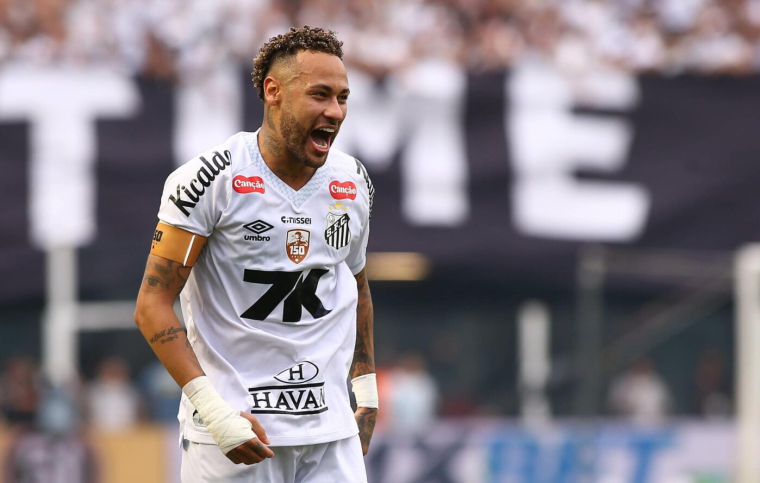 Neymar prolonge officiellement d’un an à Santos