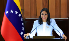 Photo distribuée par la présidence vénézuélienne le 30 janvier 2026 de la présidente par intérim Delcy Rodríguez, lors de son discours devant la Cour suprême de justice à Caracas ( Venezuelan Presidency / Efrain Gonzalez )