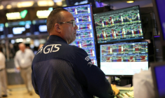 Un opérateur à la Bourse de New York, le 14 juillet 2026 ( AFP / TIMOTHY A. CLARY )