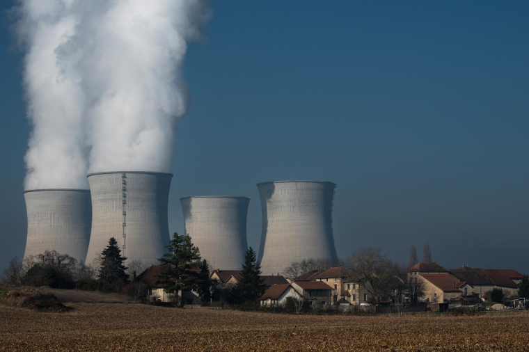 La centrale nucléaire de Buget, dans l'Ain (illustration) ( AFP / JEAN-PHILIPPE KSIAZEK )