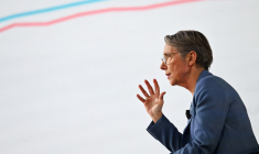 Élisabeth Borne à Aubervilliers, le 2 février 2023. ( AFP / EMMANUEL DUNAND )