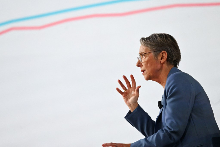 Élisabeth Borne à Aubervilliers, le 2 février 2023. ( AFP / EMMANUEL DUNAND )