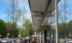 Un panneau est photographié à l'entrée du siège de Klarna à Stockholm