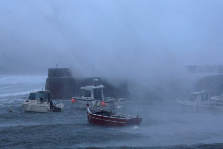 La tempête Ciaran frappe la France