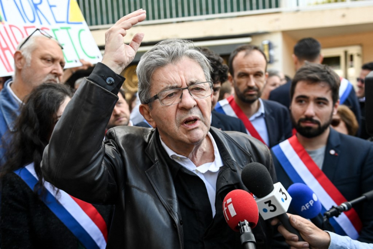 Jean-Luc Mélenchon à Saint-Brévin-les-Pins, le 24 mai 2023. ( AFP / SEBASTIEN SALOM-GOMIS )