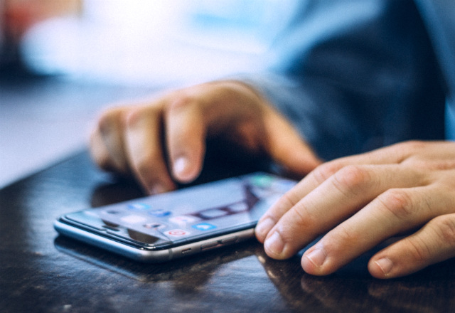 Jean-Paul Pollin explique pourquoi la métamorphose de la finance est loin d’être achevée, et qu’il est difficile de prévoir sous quelle forme les réseaux bancaires ressortiront de cette transformation.