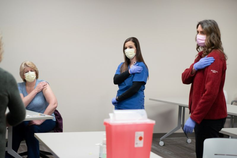 USA: AVIS CONSULTATIF ATTENDU JEUDI SUR LE VACCIN DE PFIZER CONTRE LE COVID-19