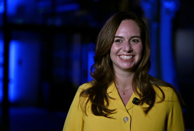 Sarah Knafo, du parti d'extrême droite Reconquête !, candidate à la mairie de Paris, au Grand Palais à Paris, le 13 janvier 2026 ( AFP / JULIEN DE ROSA )