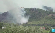 Incendies près de Madrid : Des premiers retours à domicile prévus, le feu "toujours pas maîtrisé"