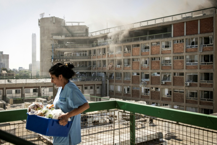 Vue de l'hôpital Soroka de Beersheva, dans le sud d'Israël, endommagé par une frappe iranienne le 19 juin 2025 ( AFP / JOHN WESSELS )