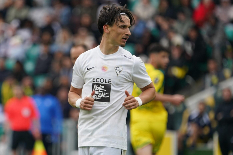 Le chouchou Estéban Lepaul prolonge à Angers