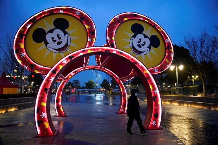 DISNEY VA TESTER À SHANGHAI SA STRATÉGIE DE RÉOUVERTURE DES PARCS