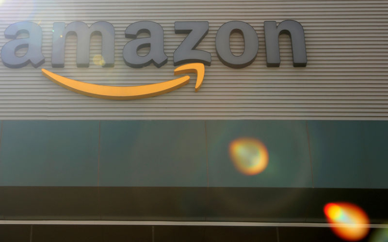 AMAZON PREND UNE PART MINORITAIRE DANS L'INDIEN FUTURE RETAIL