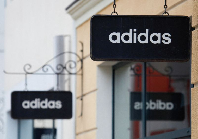ADIDAS RÉDUIT SES PERSPECTIVES ANNUELLES EN RAISON DU CONFINEMENT EN CHINE