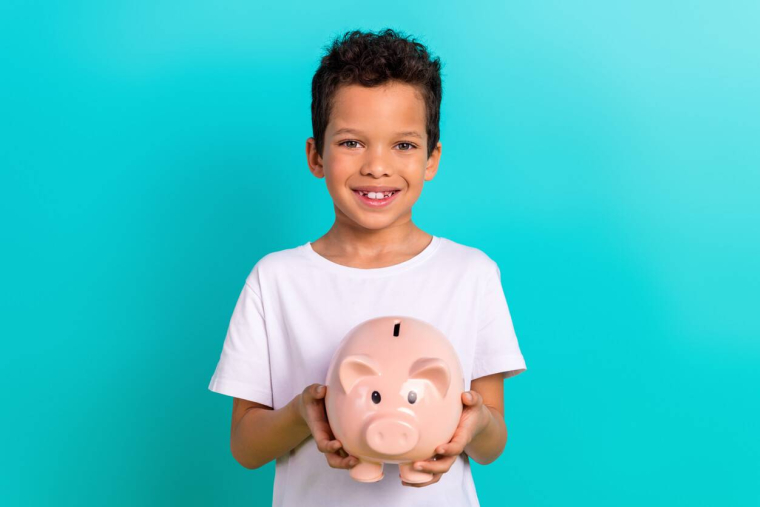 Banque en ligne : quels placements ouvrir pour un enfant mineur ? / iStock.com - Deagreez