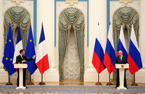 MACRON A DEMANDÉ À POUTINE LE RESPECT DU DROIT HUMANITAIRE EN UKRAINE