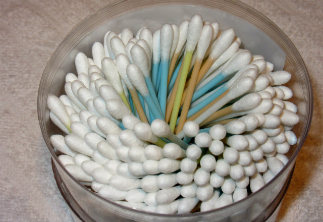 Beaucoup d'objets en plastique du quotidien vont cesser d'être commercialisés dès 2019 pour lutter contre la pollution.(Crédits:Pixabay rkit)