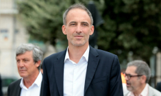Raphaël Glucksmann à l'université d'été du PS à Blois le 29 août 2026 ( AFP / Alain JOCARD )