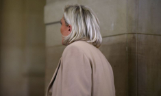 Audience d'appel de la dirigeante du parti d'extrême droite français Marine Le Pen à Paris