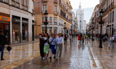 L'ESPAGNE ABAISSE SES PERSPECTIVES DE CROISSANCE ANNUELLE APRÈS UN RECUL AU T1