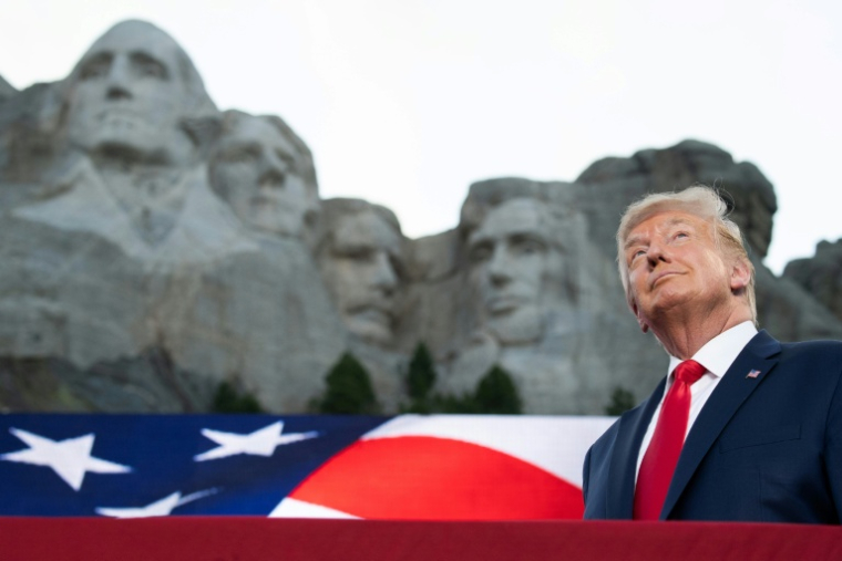 Donald Trump au Mont Rushmore, dans le Dakota du Sud, le 3 juillet 2020 ( AFP / SAUL LOEB )