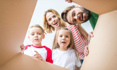 Le régime fiscal du PEL s’est progressivement renforcé, avec une imposition des intérêts variable selon l’ancienneté du plan. ( crédit photo : Shutterstock )