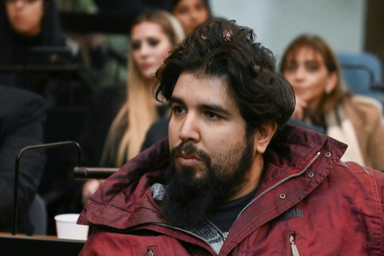 Fernando Sabag Montiel, l'un des accusés dans la tentative de meurtre de l'ancienne vice-présidente argentine Cristina Kirchner, assiste au procès au palais de justice à Buenos Aires, le 26 juin 2024 ( AFP / LUIS ROBAYO )
