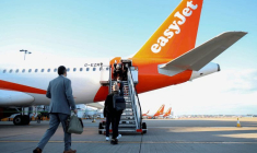 EASYJET RÉDUIT SES PRÉVISIONS DE VOL AU T4 FACE À LA FAIBLESSE DE LA DEMANDE
