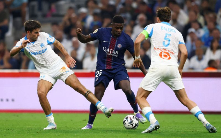 L'OM et le PSG s'oppose lors d'un match de Ligue 1 à Marseille