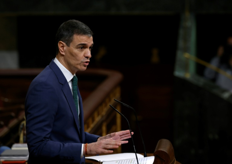 Le Premier ministre socialiste espagnol Pedro Sánchez, lors d'une allocution devant le Parlement à Madrid le 26 mars 2023 ( AFP / Pierre-Philippe MARCOU )