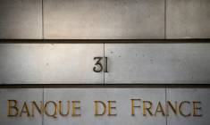 La Banque de France a lancé une "enquête" concernant l'un de ses cadres, que la CGT accuse, captures d'écran à l'appui, de promouvoir des contenus d'extrême droite sur le réseau social professionnel Linkedin  ( AFP / FRANCK FIFE )