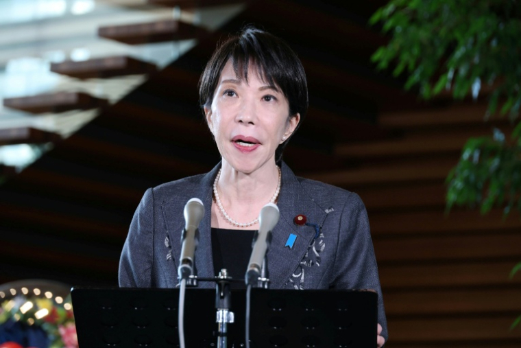 La Première ministre japonaise Sanae Takaichi s'adresse aux journalistes au à Tokyo le 9 décembre 2025 ( JIJI Press / STR )