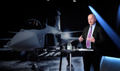 Le PDG de Saab, lors d'une présentation à Stockholm