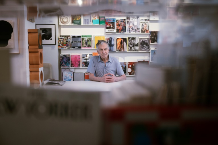 Le galeriste et éditeur de livres d'art Yvon Lambert à Paris, le 18 juin 2025 ( AFP / JOEL SAGET )