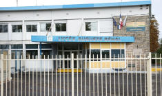 Le lycée Auguste-Béhal, où un lycéen de 15 ans a perdu une main à cause d'une grenade de désencerclement tirée par la police lors d'une manifestation près de l'établissement, le 13 octobre 2026 à Lens, dans le Nord ( AFP / Sameer AL-DOUMY )