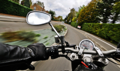 Les motos immatriculées entre le 1er janvier 2017 et le 31 décembre 2019 devront passer le contrôle technique cette année. (illustration) (Cristels / Pixabay)