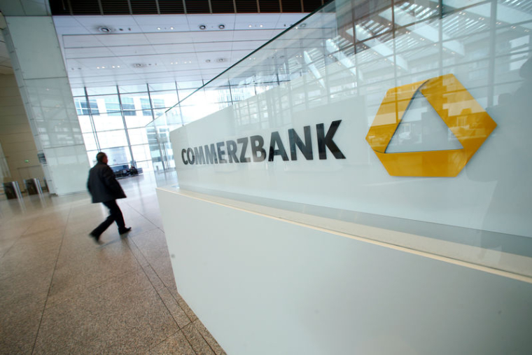 COMMERZBANK RISQUE UNE AMENDE POUR RETARD D'INFORMATION