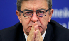 LA FRANCE INSOUMISE, DÉSEMPARÉE, ATTEND UN SIGNE DE MÉLENCHON