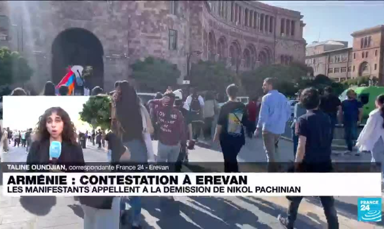 Haut-Karabakh : à Erevan, les manifestants accusent Nikol Pachinian de "traîtrise"