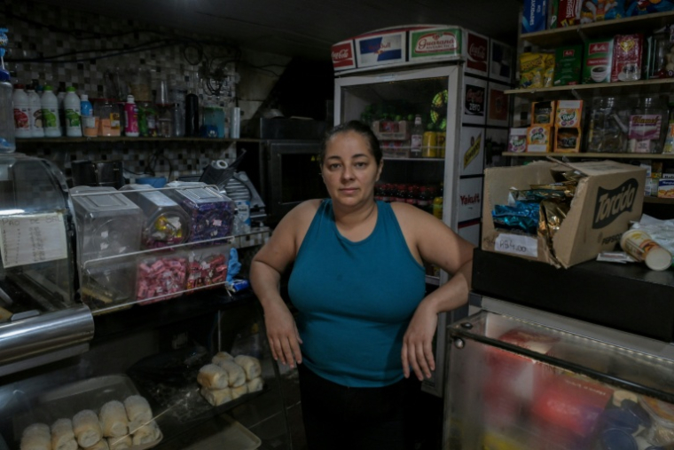 Cintia Bonfim, habitante de Moinho, la denrière favela du centre-ville de Sao Paulo (Brésil), le 13 mai 2025 ( AFP / Nelson ALMEIDA )