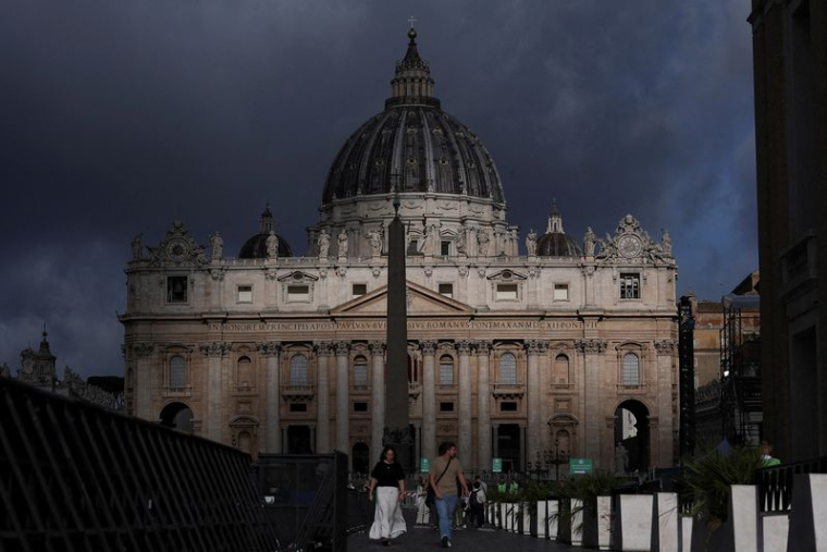 La basilique Saint-Pierre avant le conclave pour l'élection du prochain pape, vue de Rome.