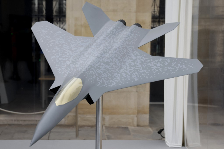 Une maquette du Scaf. ( AFP / LUDOVIC MARIN )
