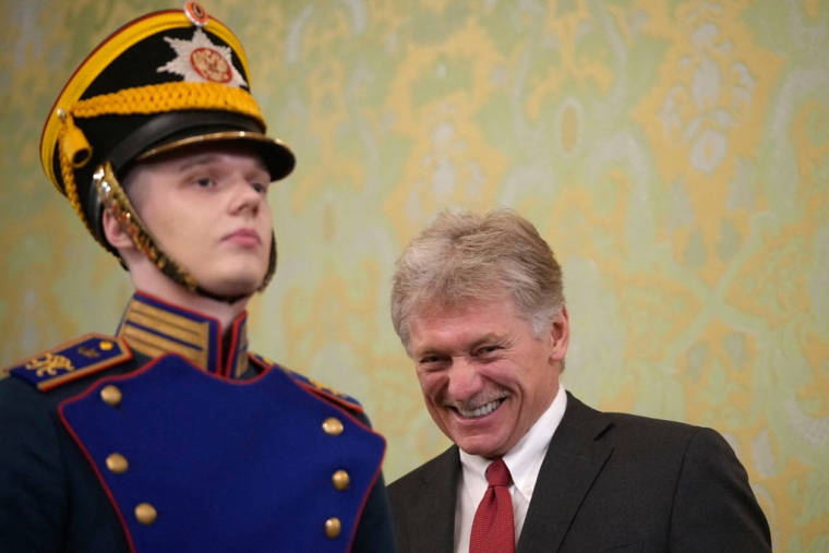 Dmitri Peskov à Moscou, en Russie, le 23 juin 2025. ( POOL / PAVEL BEDNYAKOV )