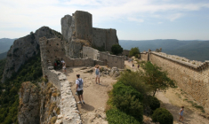 Le château de Peyrepertuse dans l'Aude, le 5 août 2015 ( AFP / RAYMOND ROIG )